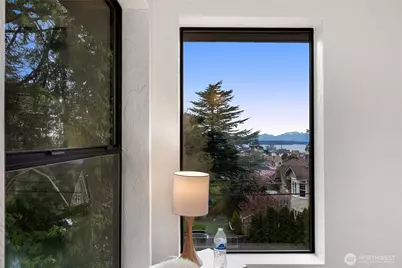 1627 California Avenue SW #4, Seattle, WA 98116 - Photo 28