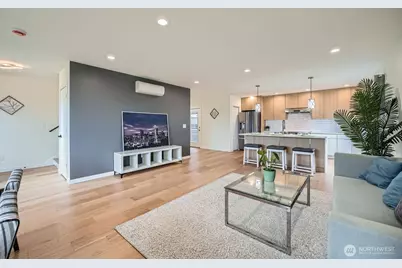 5930 18th Avenue S, Seattle, WA 98108 - Photo 8