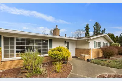 10400 SE 194th Place, Renton, WA 98055 - Photo 2