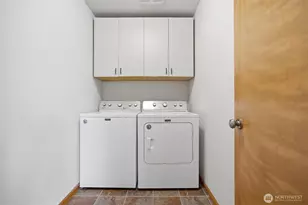 3412 W 4th St, Anacortes, WA 98221 - Photo 8