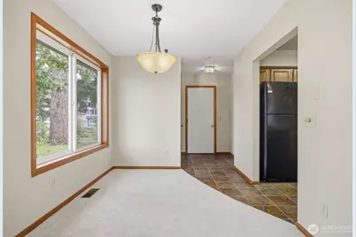 3412 W 4th St, Anacortes, WA 98221 - Photo 4