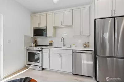 7322 11th Avenue NE, Seattle, WA 98115 - Photo 4