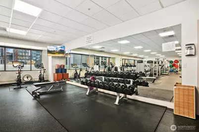 910 Lenora Street #903, Seattle, WA 98121 - Photo 32