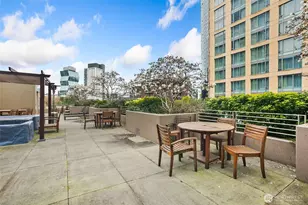 910 Lenora St, Seattle, WA 98121 - Photo 22