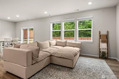 1081 SW Pendleton Way, Port Orchard, WA 98367 - Photo 12