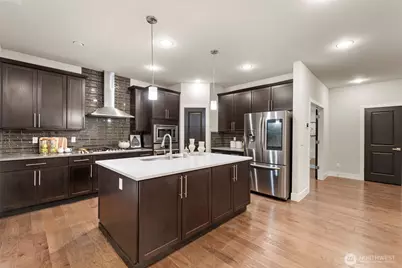 1421 184th Street SW, Lynnwood, WA 98037 - Photo 6