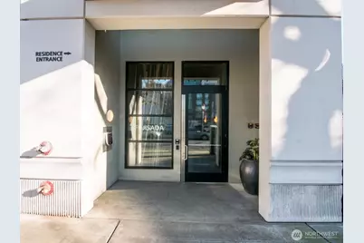 510 6th Avenue S #603, Seattle, WA 98104 - Photo 2