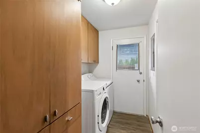 13035 N Meridian Ave, Seattle, WA 98133 - Photo 12