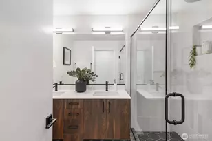 2112 1st Ave N, Seattle, WA 98109 - Photo 24