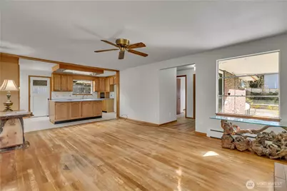 509 106th Street S, Tacoma, WA 98444 - Photo 8