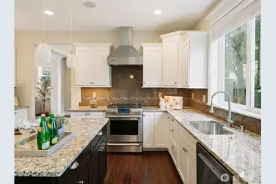 8718 NE 134th Street, Kirkland, WA 98034 - Photo 12