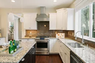 8718 NE 134th St, Kirkland, WA 98034 - Photo 12