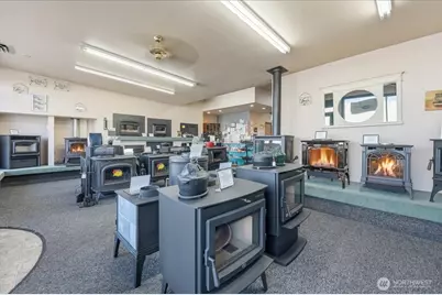 222 W B Street, Rainier, OR 97048 - Photo 10