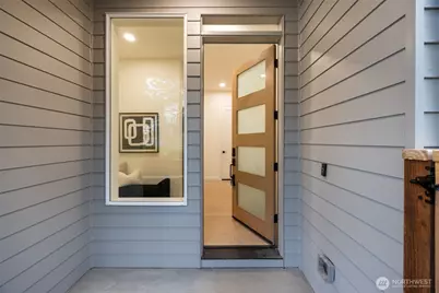 8403 NE 137th Street, Kirkland, WA 98034 - Photo 4