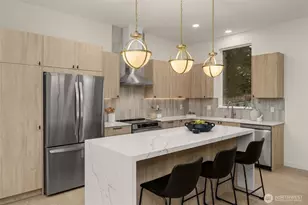 8403 NE 137th St, Kirkland, WA 98034 - Photo 12