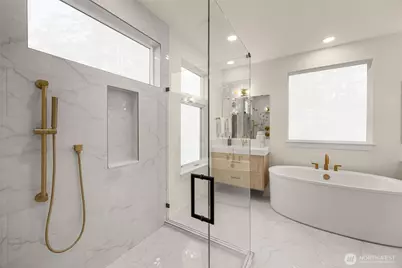 8403 NE 137th Street, Kirkland, WA 98034 - Photo 22