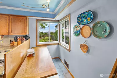 10445 Marine View Drive SW, Seattle, WA 98146 - Photo 14