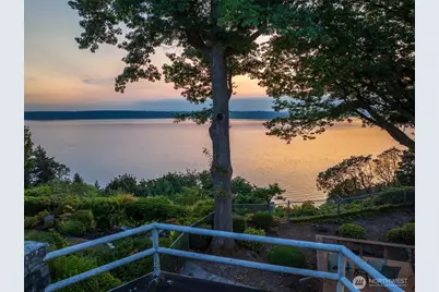 10445 Marine View Drive SW, Seattle, WA 98146 - Photo 2