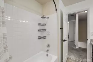 8823 Holly Dr, Everett, WA 98208 - Photo 18