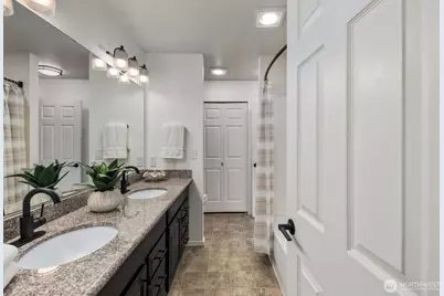 8823 Holly Drive #D204, Everett, WA 98208 - Photo 16