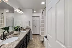 8823 Holly Dr, Everett, WA 98208 - Photo 16