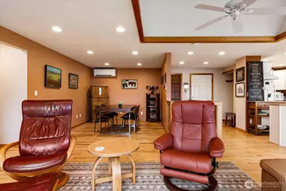 2745 Evening Glory Court, Clinton, WA 98236 - Photo 10