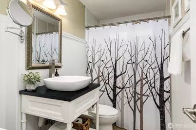 2745 Evening Glory Court, Clinton, WA 98236 - Photo 12