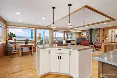 2745 Evening Glory Court, Clinton, WA 98236 - Photo 6