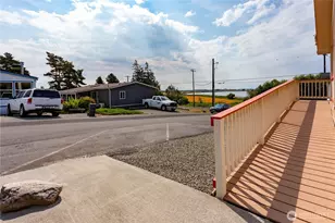 11453 Bayview Edison Rd, Mount Vernon, WA 98273 - Photo 32