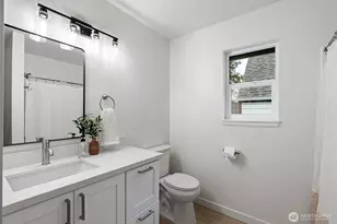 1925 5th St, Bremerton, WA 98337 - Photo 22