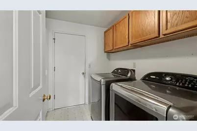 10303 SE 210th Place, Kent, WA 98031 - Photo 18