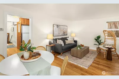 548 NE 102nd Street, Seattle, WA 98125 - Photo 2