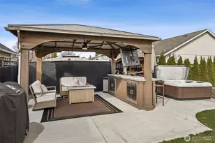451 Sorensen St, Enumclaw, WA 98321 - Photo 28