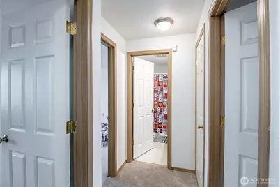 11008 184th Avenue, Bonney Lake, WA 98391 - Photo 10