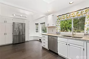 1063 SW Depot Ct, Port Orchard, WA 98367 - Photo 10