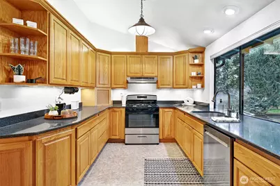 14727 SE 145th Place, Renton, WA 98059 - Photo 12