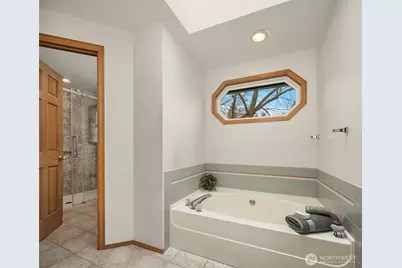 2122 221st Place NE, Sammamish, WA 98074 - Photo 22