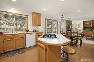 2122 221st Pl NE, Sammamish, WA 98074 - Photo 12