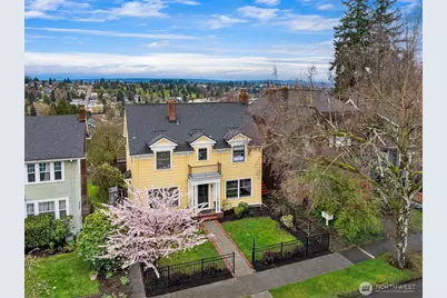 5260 18th Avenue NE, Seattle, WA 98105 - Photo 2