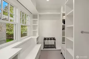 364 Highland Dr, Seattle, WA 98109 - Photo 26