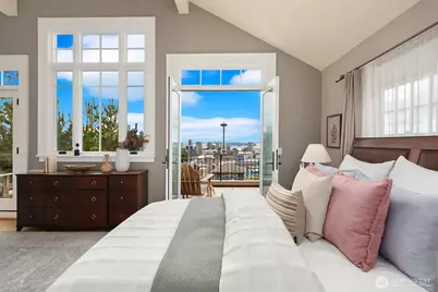 364 Highland Drive, Seattle, WA 98109 - Photo 22