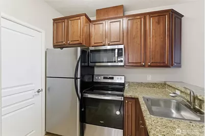 225 Logan Avenue S #317, Renton, WA 98057 - Photo 12