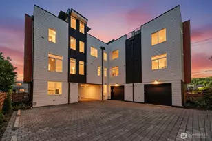 4306 S Holden St, Seattle, WA 98118 - Photo 2