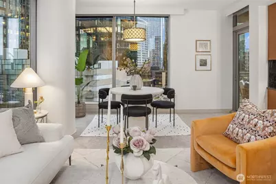 10610 NE 9th Place #809, Bellevue, WA 98004 - Photo 1