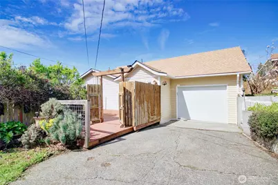 818 Serene View Road, Camano Island, WA 98282 - Photo 2