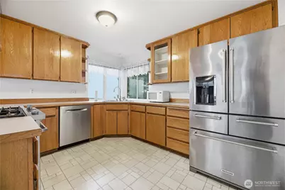 1924 5th Street SE, Puyallup, WA 98372 - Photo 8