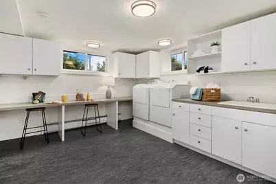 360 Highland Drive, Seattle, WA 98109 - Photo 30