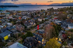 360 Highland Dr, Seattle, WA 98109 - Photo 38