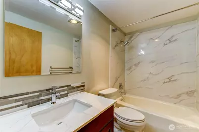 12838 SE 141st Lane #F103, Bellevue, WA 98006 - Photo 10