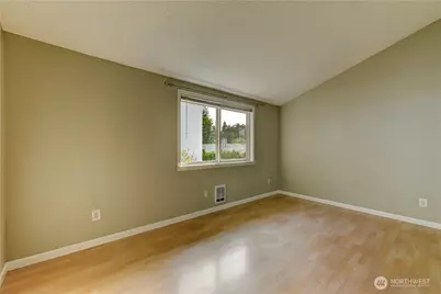12838 SE 141st Lane #F103, Bellevue, WA 98006 - Photo 14